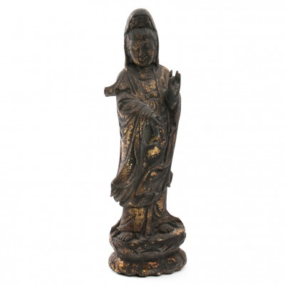 Buddyjska bogini Guanyin, Drewno polichromowane i złocene.  XVII/XVIII w.
